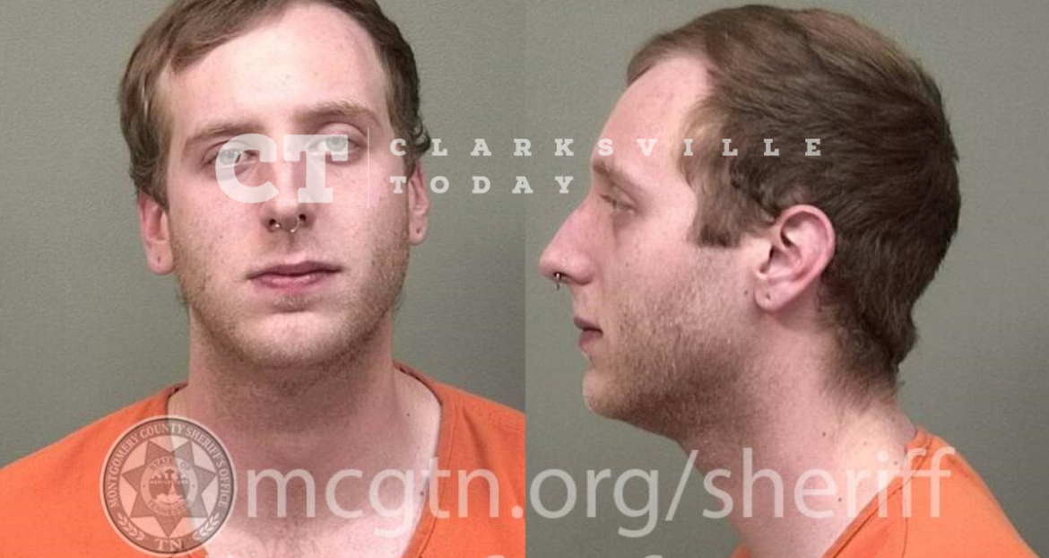 Gaige Wagoner charged in assault of father, pushing him to the ground