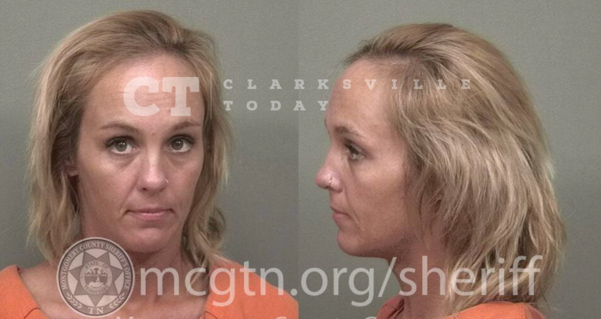 Tiffany Hart pretends to be her daughter when caught shoplifting at Walmart