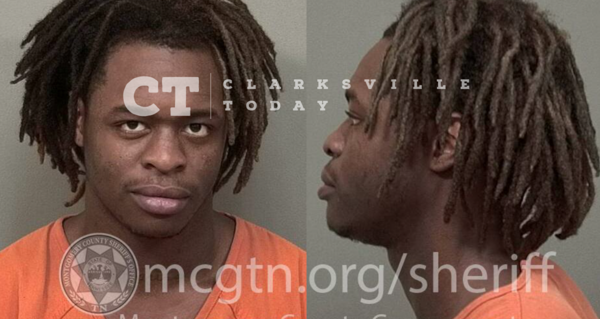 Makhere Benson assaults girlfriend while eating at Old Chicago in Clarksville