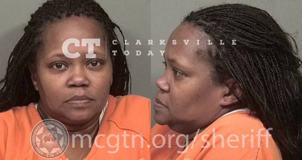 DUI: Latoshia Vanpelt found passed out drunk in front of McDonald’s